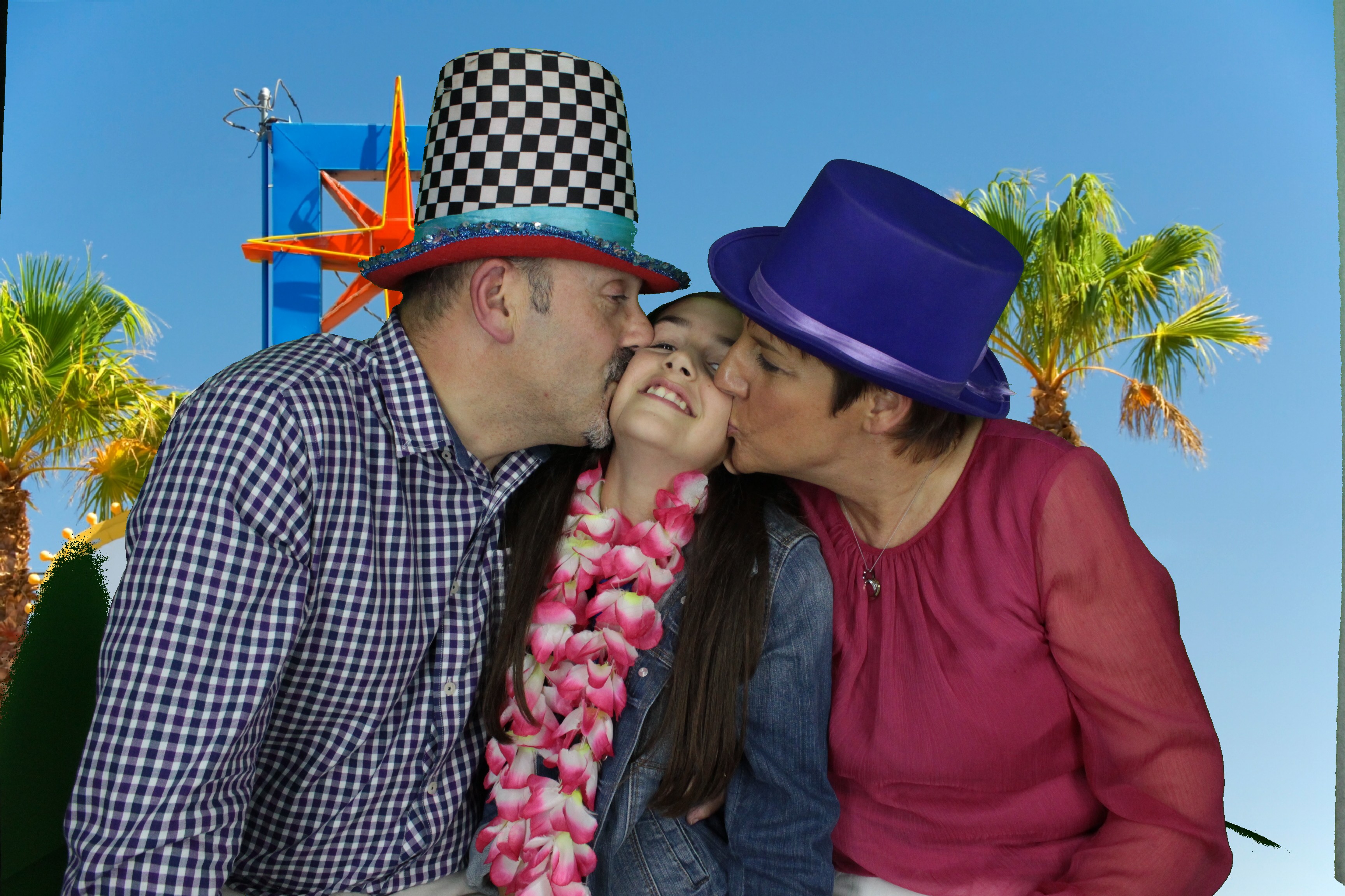 Simon's 50th Birthday | View more photos from the event at gallery.myphotoboothexperience.co.uk/u/MyPhotoBoothExperienceLtd/Simons-50th-Birthday